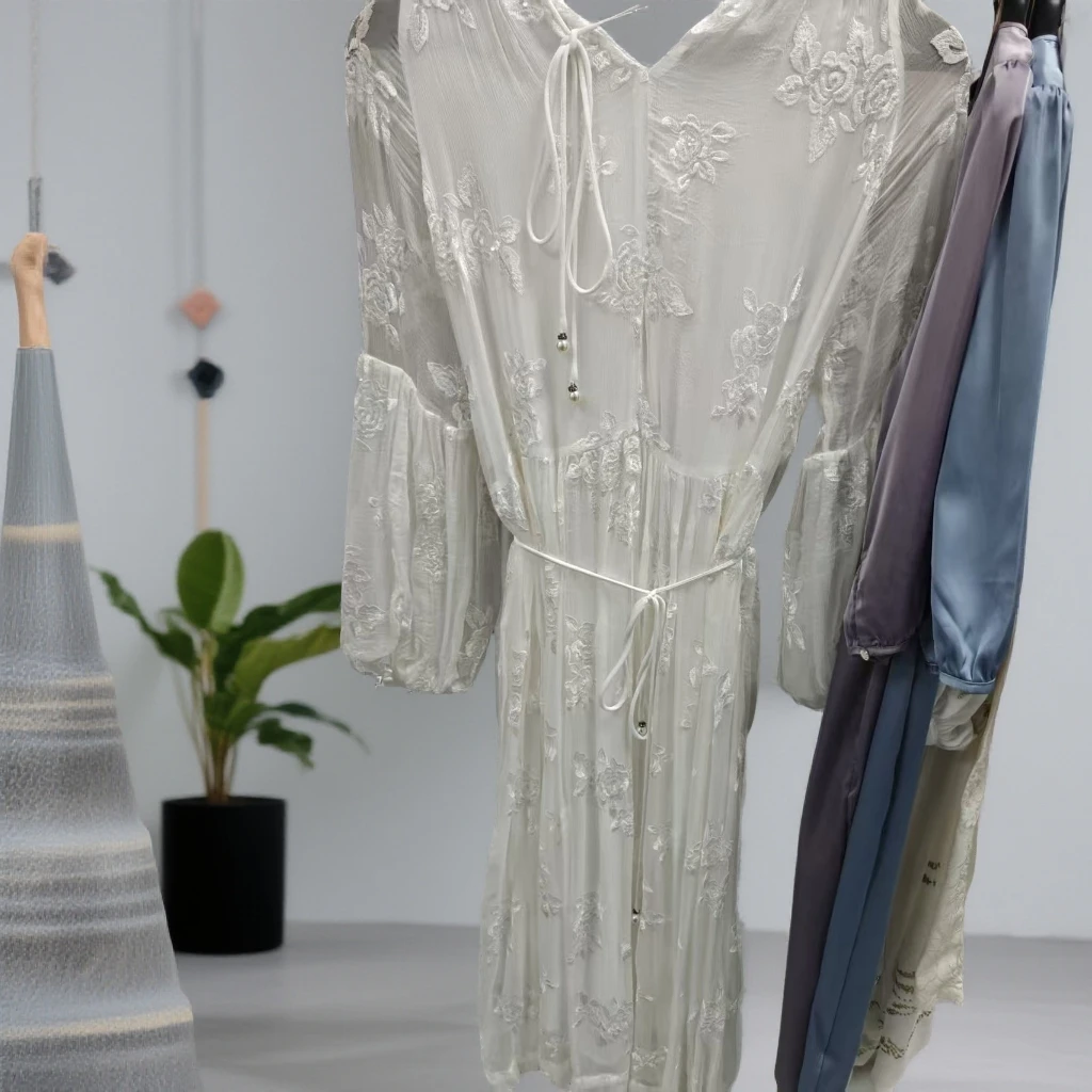 常规复古丝绒黑色连衣裙女2023秋季新款中国风优雅V领设计感中长