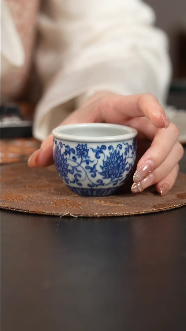 【闪购商品】杯物恒观古青花金缸莲