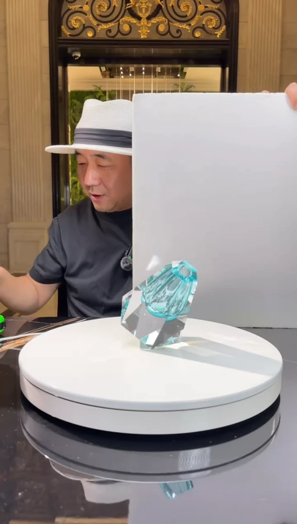 【闪购商品】摆件AJ1010036湖水蓝砖石香薰瓶