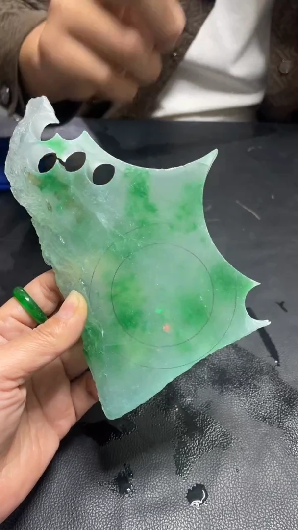 玉冰飘花边角毛坯