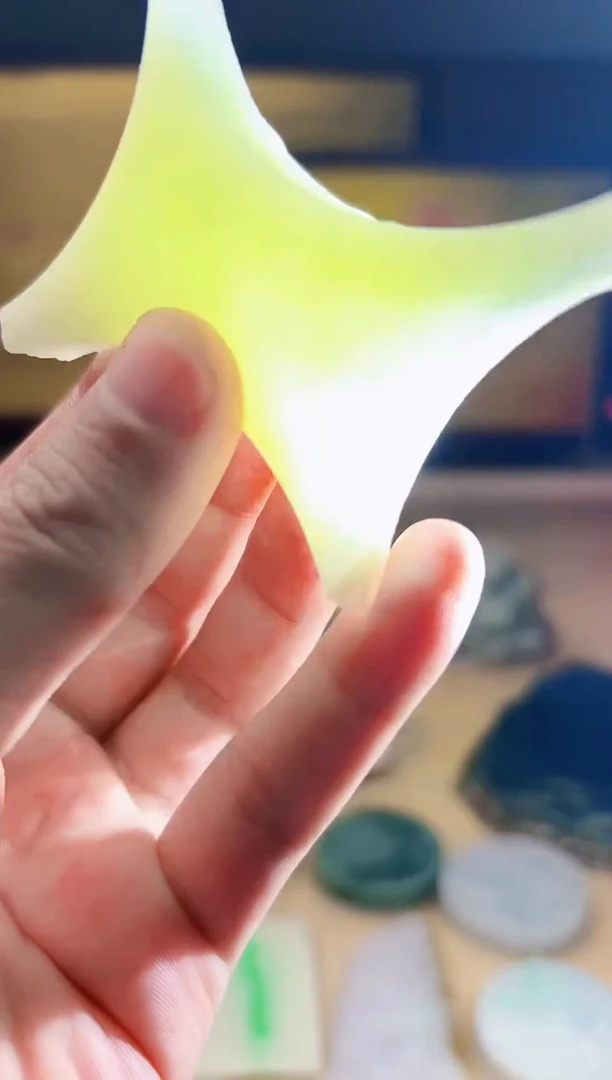 翡翠挂件未镶嵌A货张麦7587