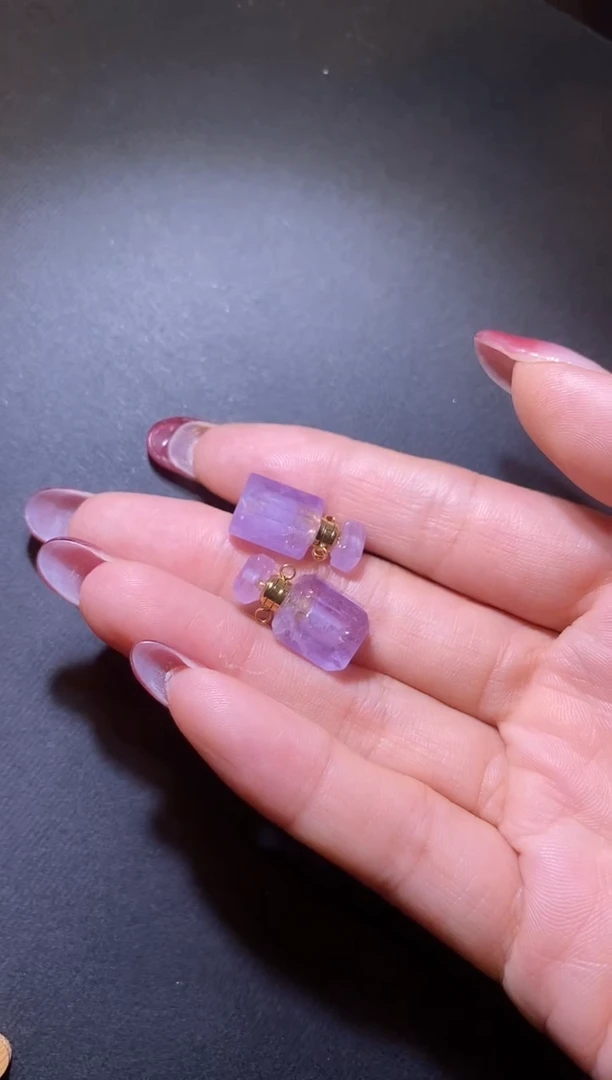 车挂未镶嵌紫晶小香水瓶（多样发一）