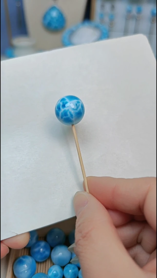 【闪购商品】针钠钙石（海纹石）珠宝半成品未镶嵌多样性发一颗