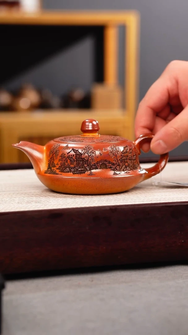 茶壶紫砂火云烧 曲壶 刻绘