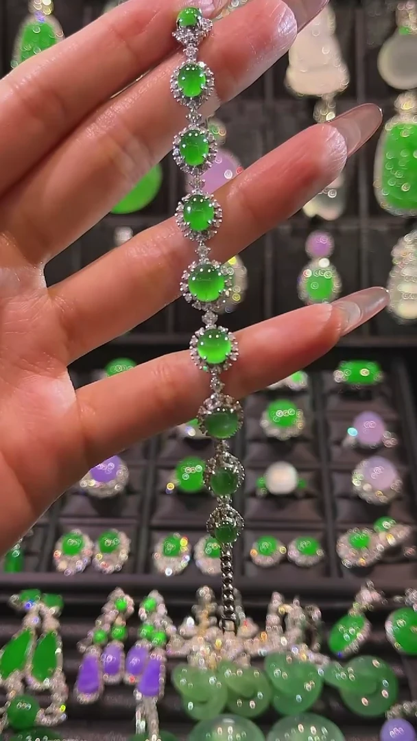 18K金镶嵌手链翡翠手链