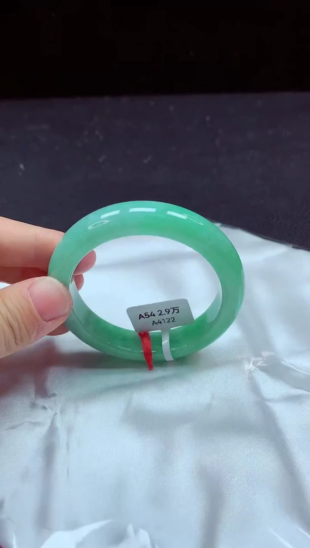 【闪购商品】翡翠手镯未镶嵌镯子54+
