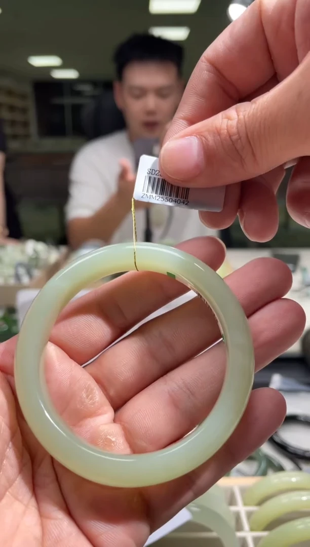 未镶嵌手镯和田玉【毅哥专享福利】54-55圈，4042