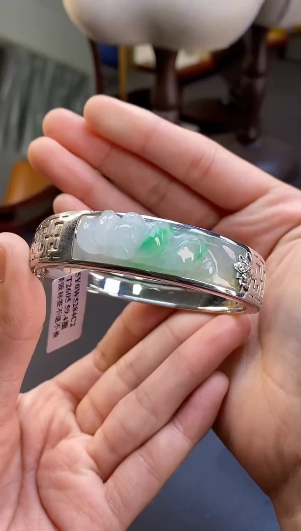 颈饰银S925镶嵌翡翠13185