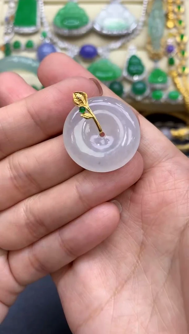 颈饰18K金镶嵌翡翠26-中国好珍宝