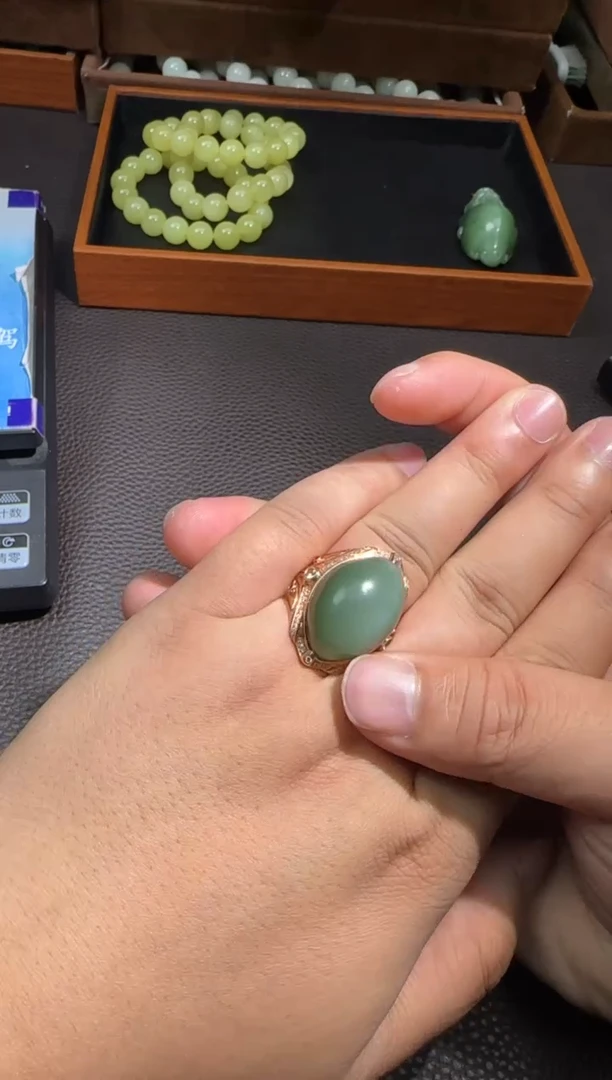 【闪购商品】和田玉【海121】8018K金镶嵌9005