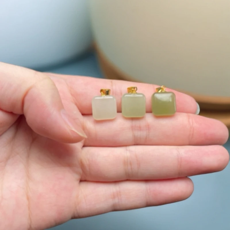 天然和田玉（小方糖)（s925银镶嵌）（颜色自己选择）