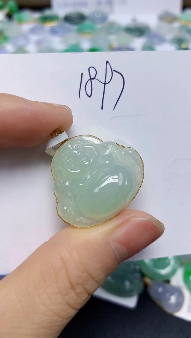 翡翠18K金镶嵌颈饰天然缅甸翡翠A货