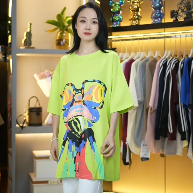 短袖T恤百搭休闲时尚涂鸦设计款体恤上衣女夏季潮流瑜伽微喇裤
