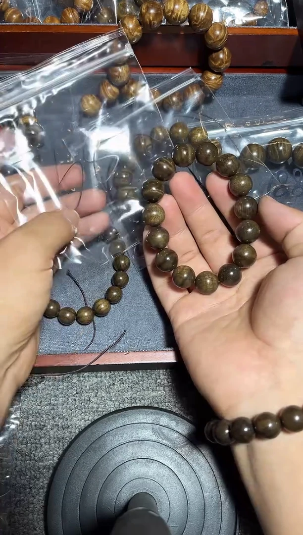 金丝楠手串/手链阴沉金丝楠1.5果香带花款68