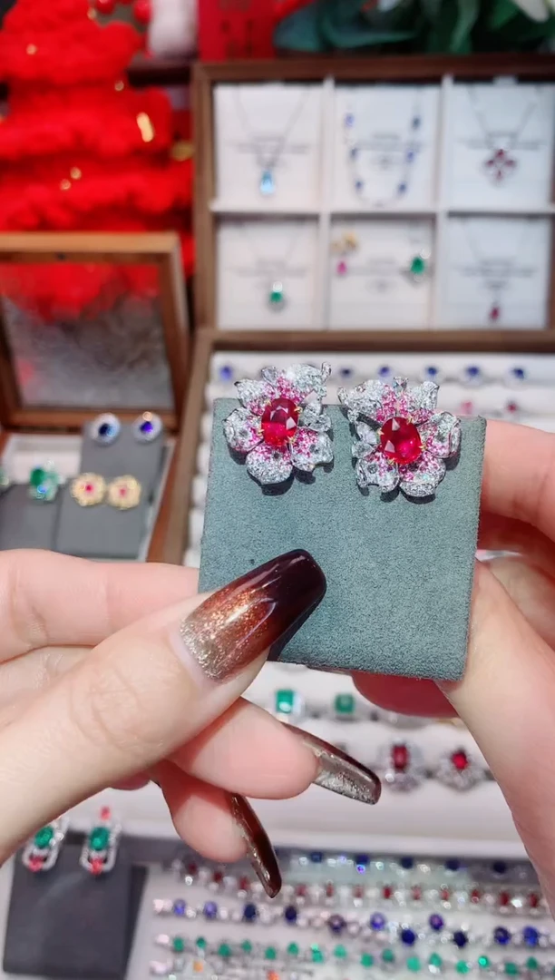 18K金镶嵌耳饰红宝石2.18ct/天然宝石/七天无理由