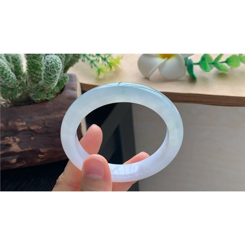 03.31批2504号56-11.5-9.2！清浅的底色！温温柔柔的气质天然翡翠