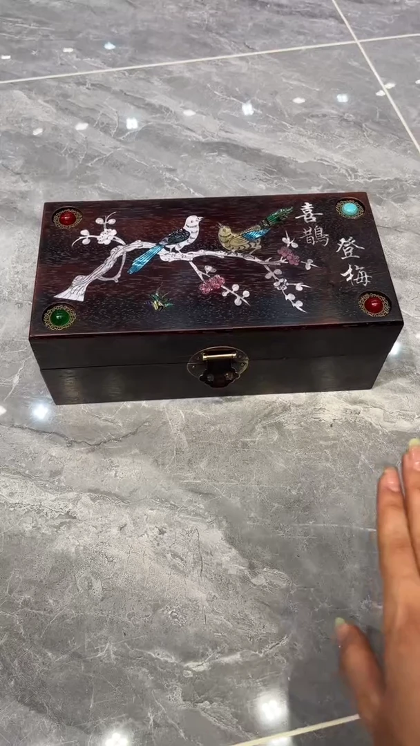 木喜鹊登梅首饰盒