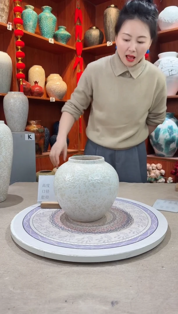 【闪购商品】瓶茶白 小号 精品陶瓷花瓶 无花