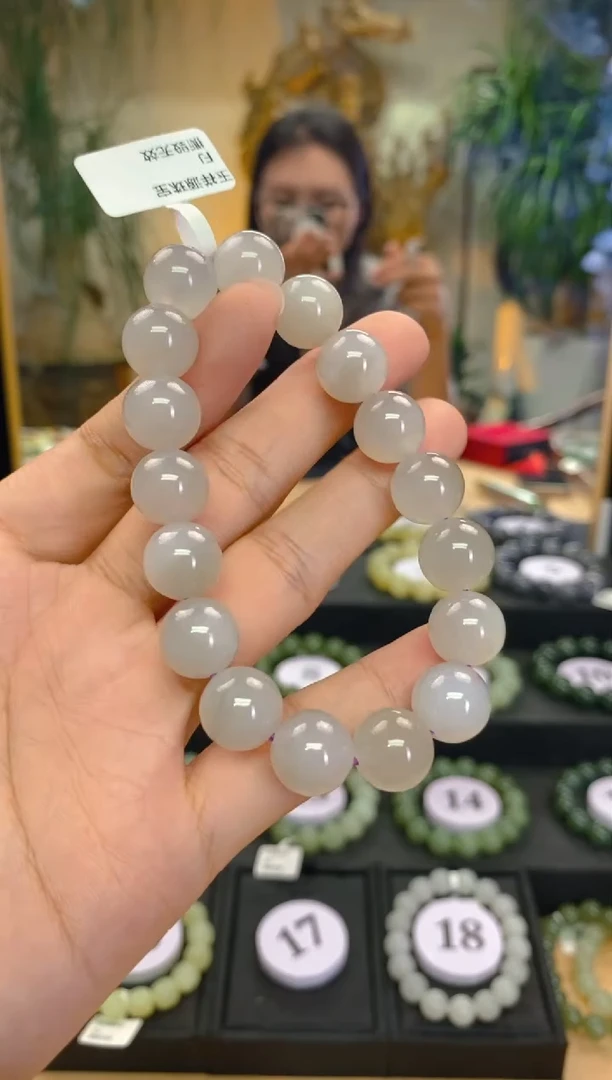 未镶嵌手串和田玉卡12