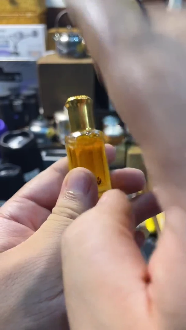 瓷片闪购商品 如图所示