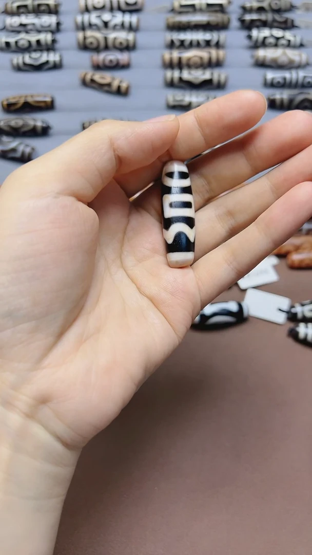 玛瑙/玉髓未镶嵌珠宝半成品往**烟定制行运高油砂息增