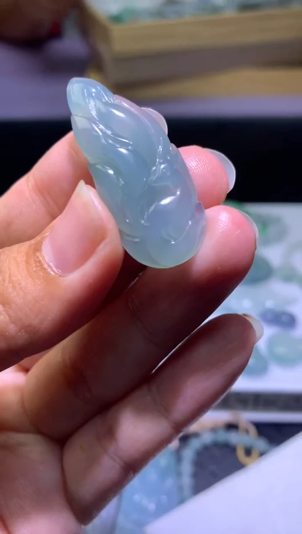 未镶嵌定制翡翠毛货