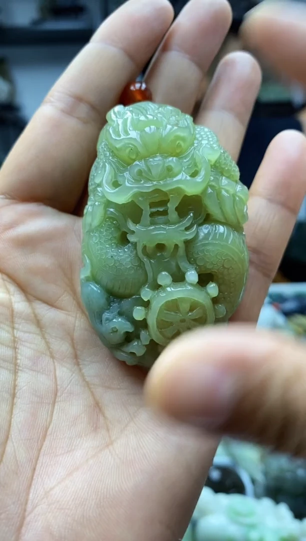 未镶嵌和田玉把件1