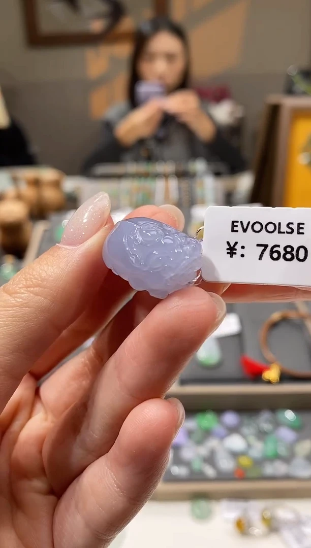 颈饰未镶嵌翡翠貔貅