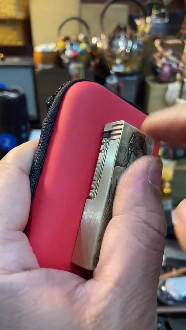 瓷片闪购商品 如图所示