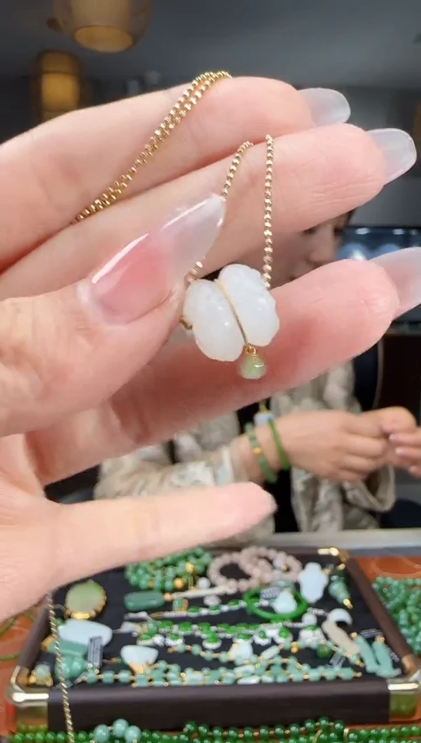 吊坠(不含链)未镶嵌和田玉1