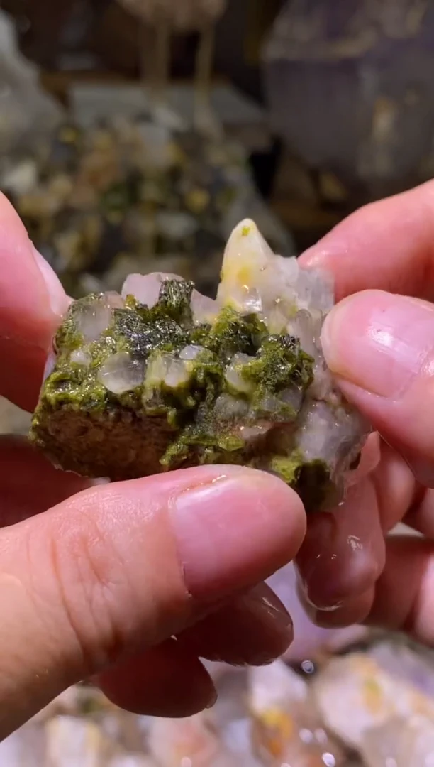 未镶嵌珠宝半成品水晶27号四川超七花园水晶