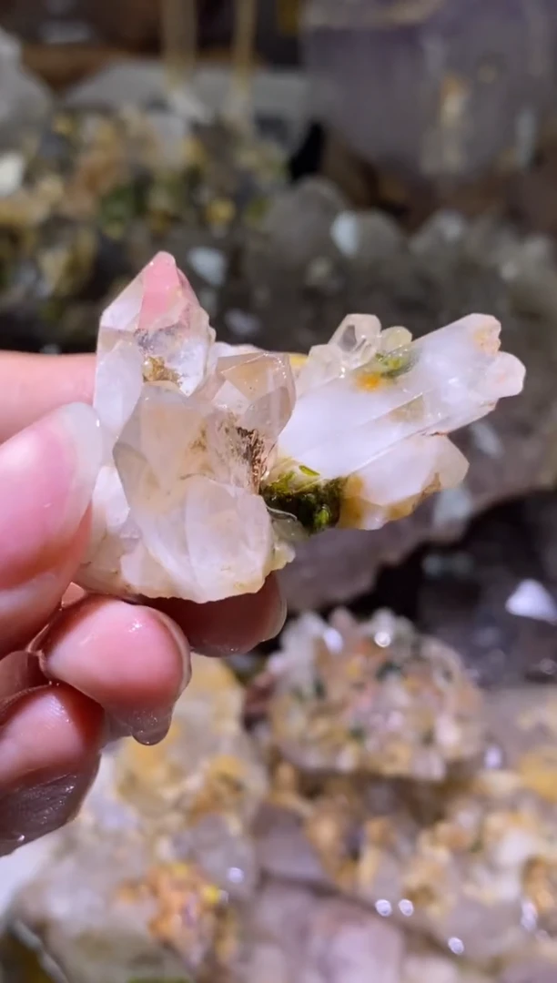 未镶嵌珠宝半成品水晶89号 38克莫奈花园水晶晶簇