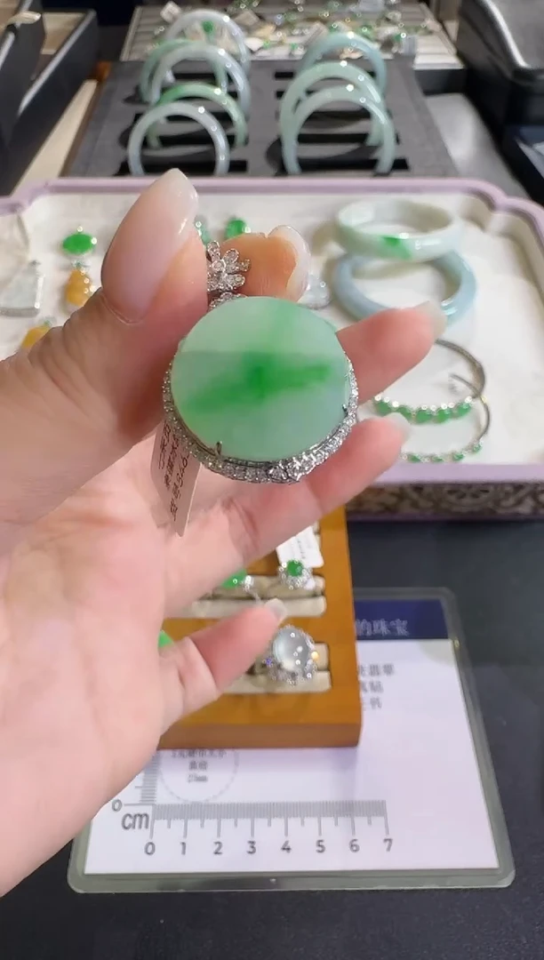 吊坠(不含链)18K金镶嵌翡翠【源头工厂】钻石镶嵌