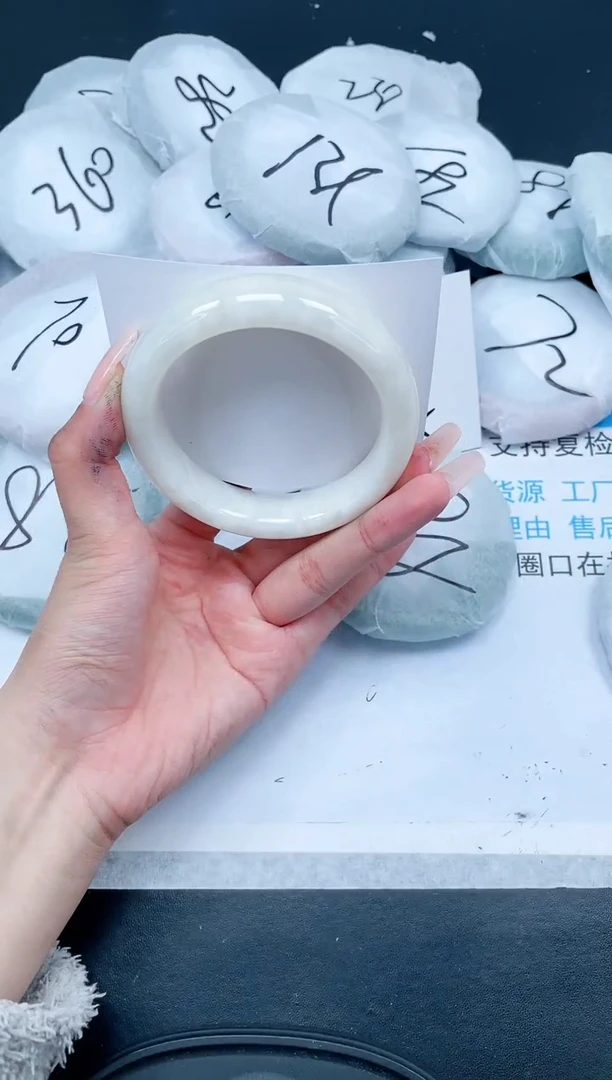 【闪购商品】和田玉（糖玉）手镯未镶嵌359-59