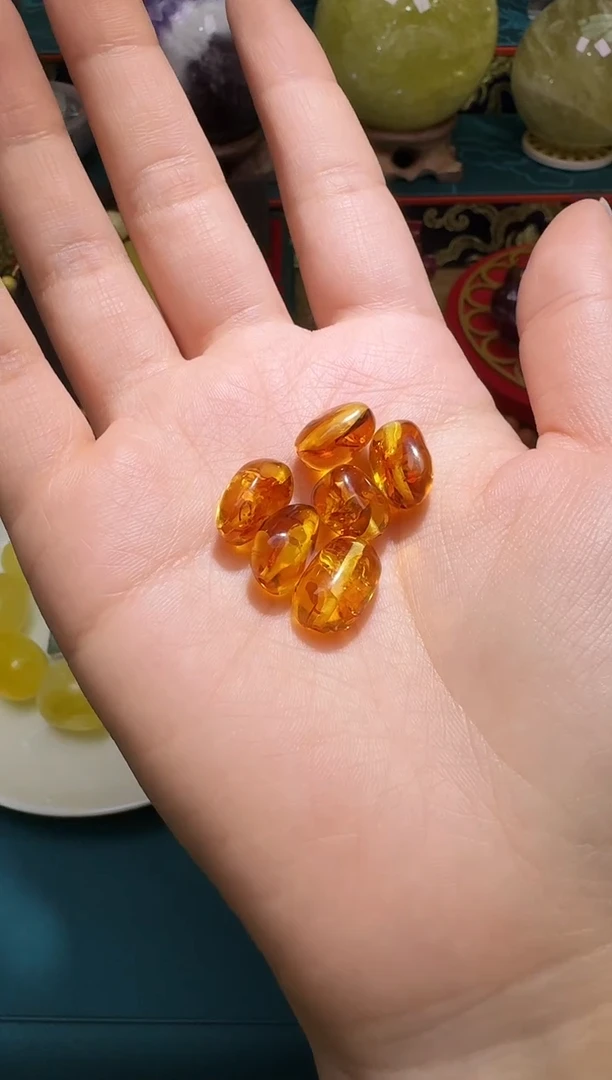 琥珀吊坠(不含链)未镶嵌多样性发一件 698