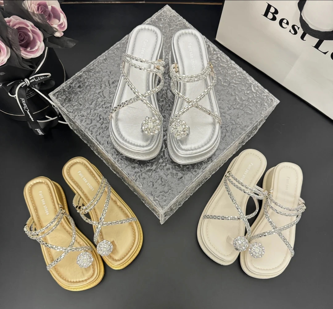 包头凉鞋日常休闲水钻时装凉鞋休闲夏季外穿时尚仙女风人字拖