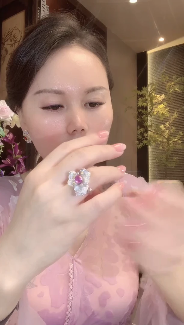戒指彩色蓝宝石18K金镶嵌C34
