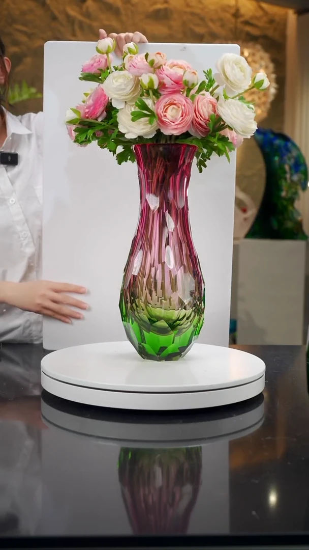 手工艺品琉璃金红绿凹面美人瓶
