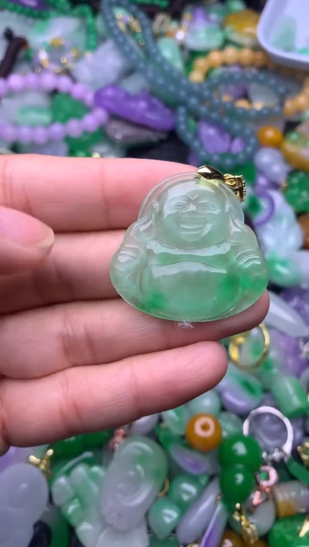 颈饰未镶嵌翡翠缅甸翡翠吊坠