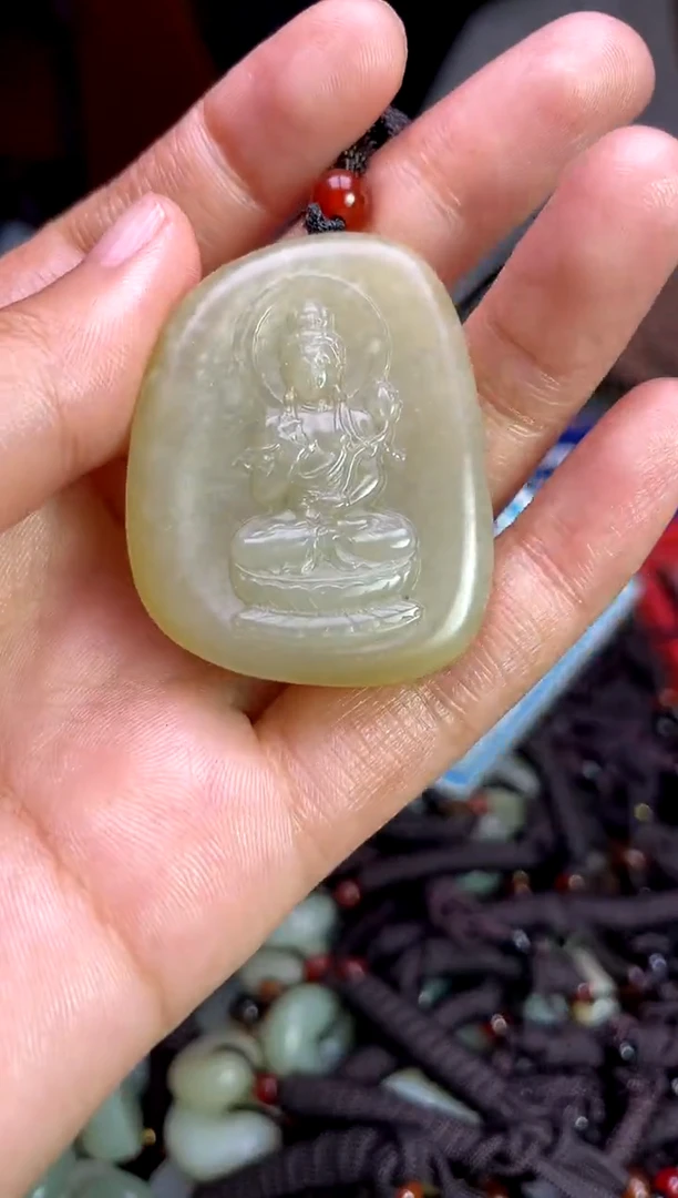 未镶嵌和田玉挂件1