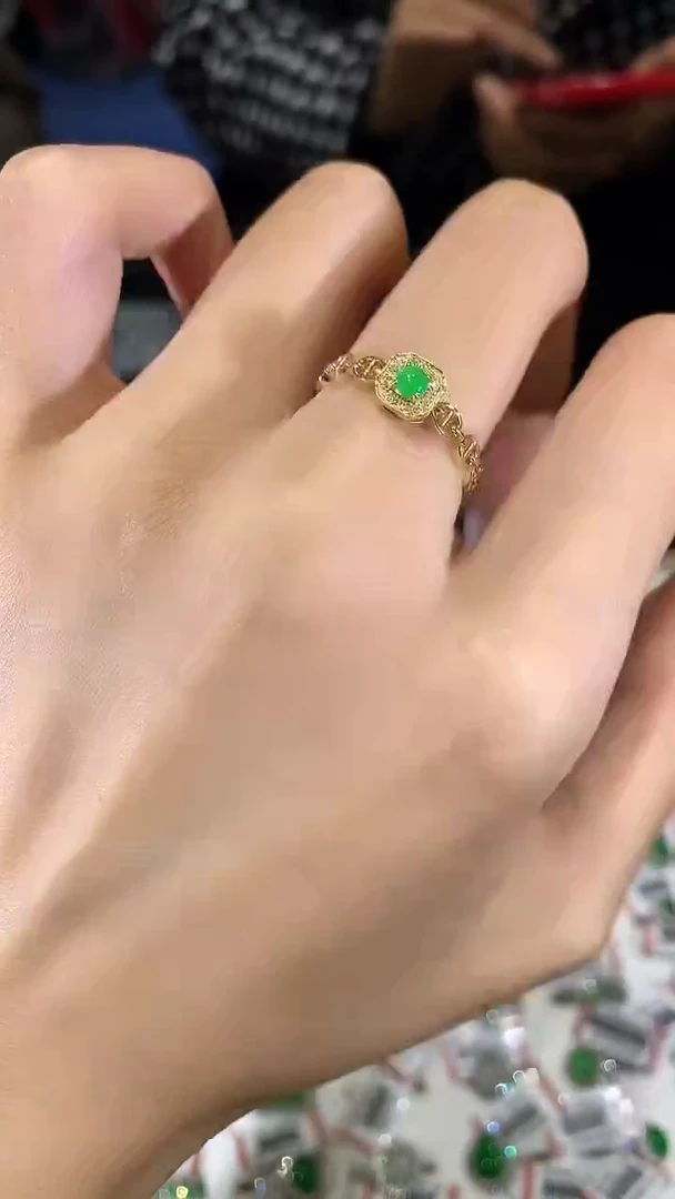 【闪购商品】翡翠戒指18K金镶嵌翡翠戒指