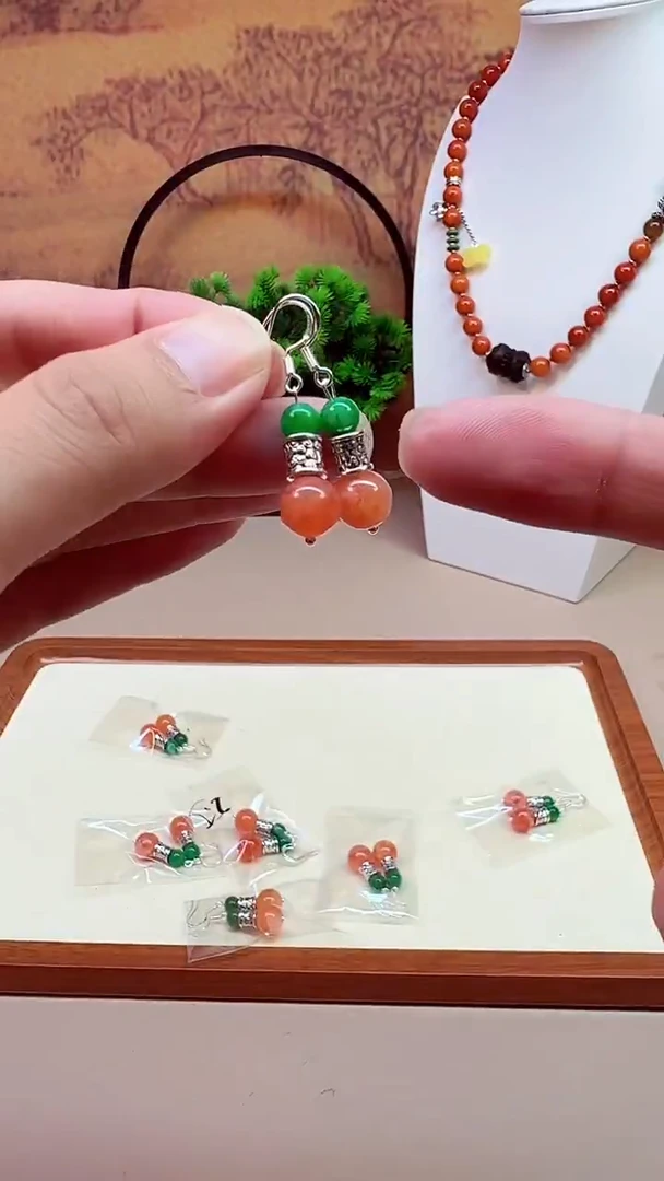 银S925镶嵌翡翠耳饰E42