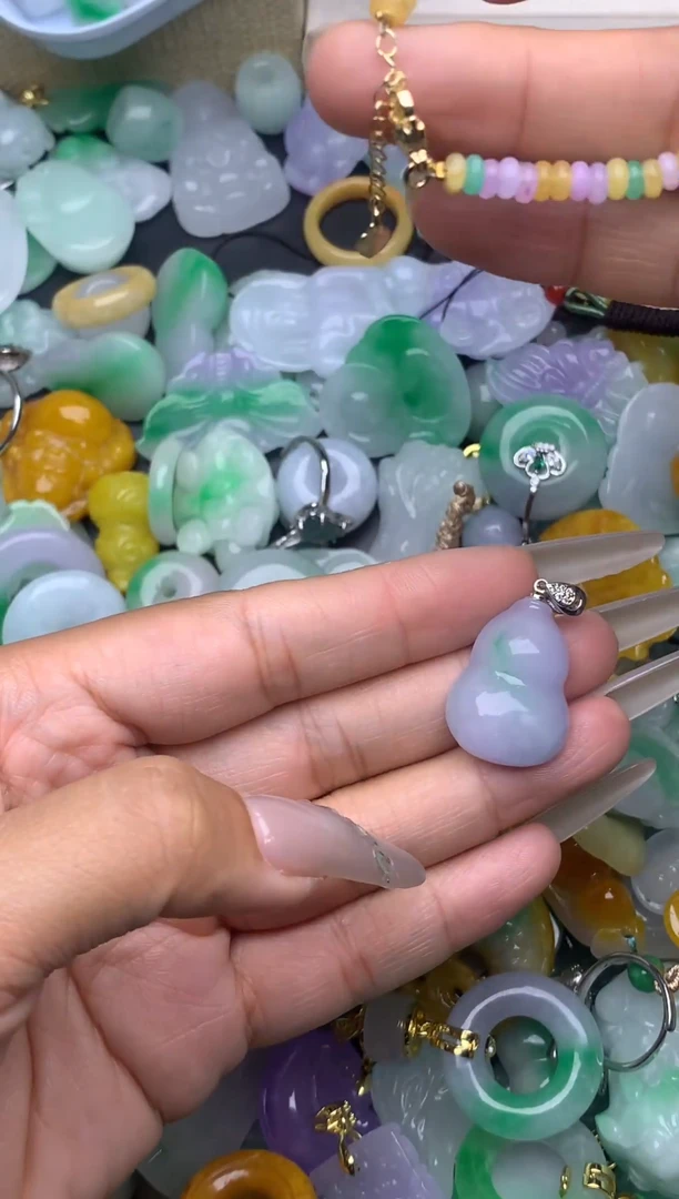 翡翠未镶嵌颈饰天然缅甸翡翠吊坠