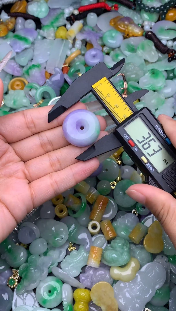 翡翠未镶嵌颈饰天然缅甸翡翠吊坠