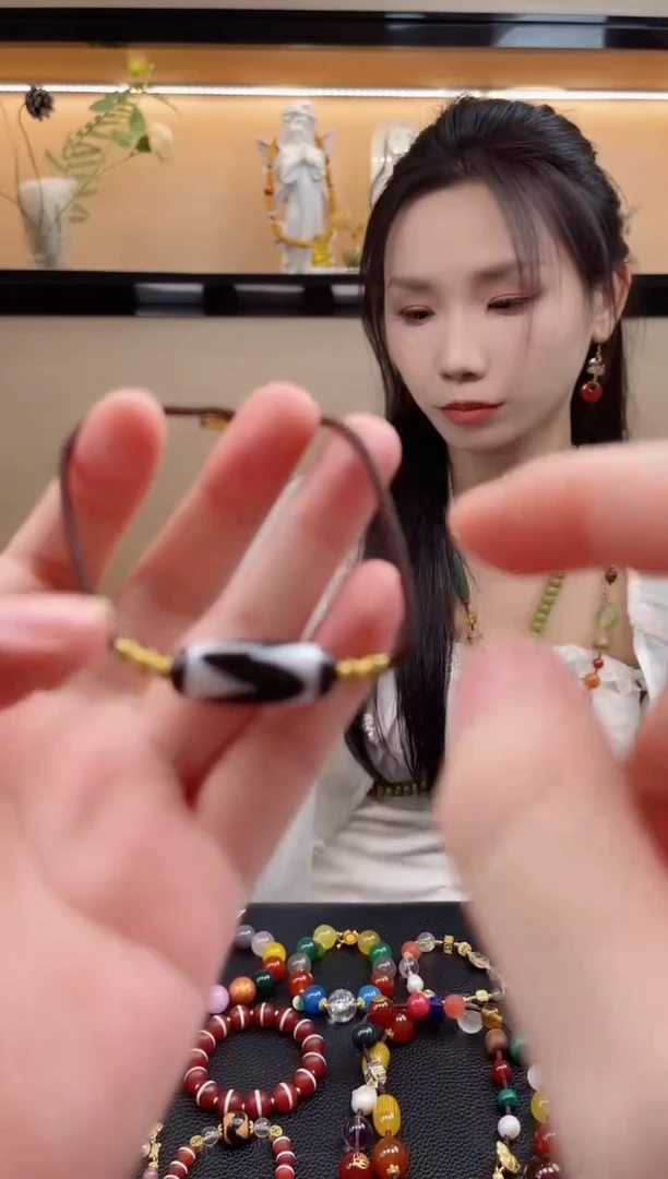 未镶嵌手链玛瑙/玉髓默认微瑕，介意勿拍！