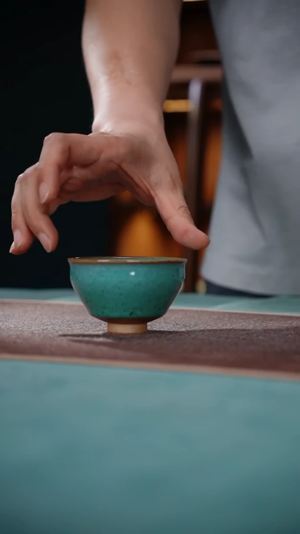 15-1束口盏（龙头孔 松石绿）