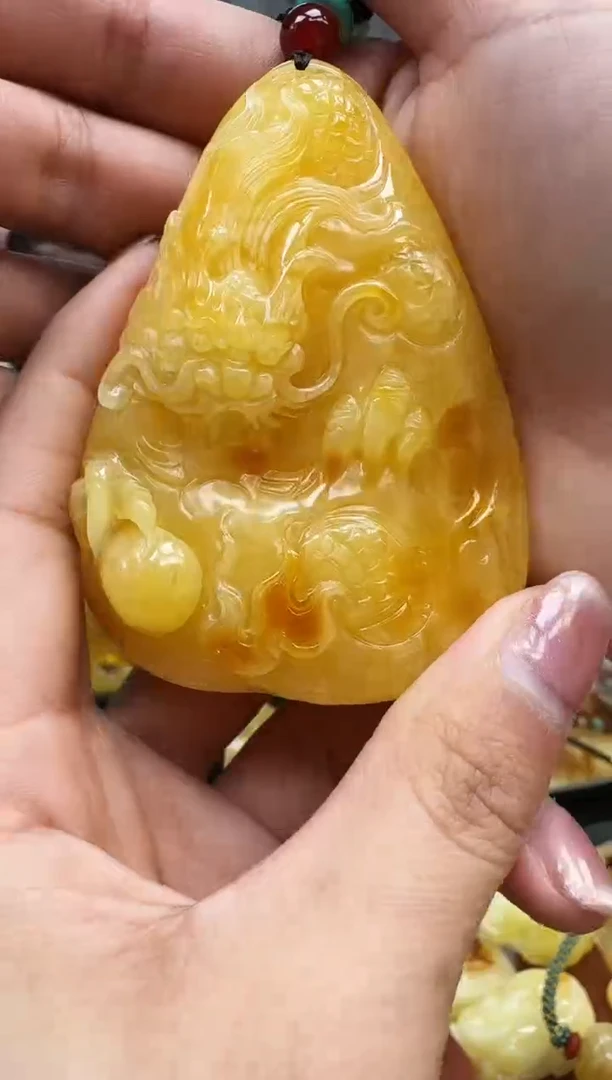 【闪购商品】琥珀裸石未镶嵌挂坠