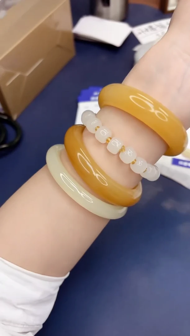 石英质玉手镯未镶嵌481-财气镯-圈口57