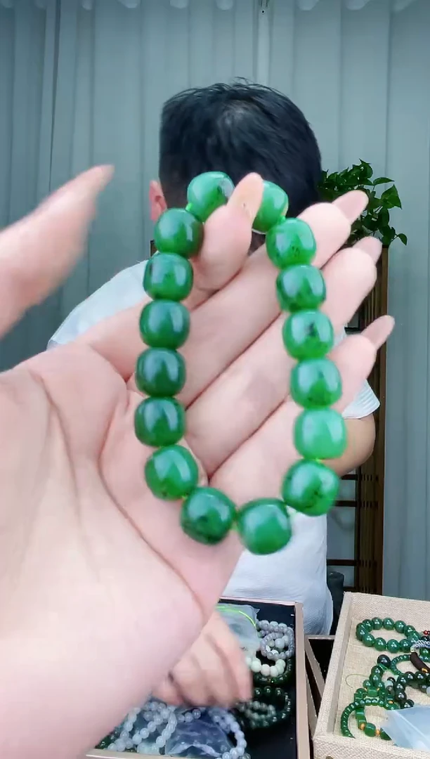 未镶嵌和田玉挂件拍一发一，多样性发货！