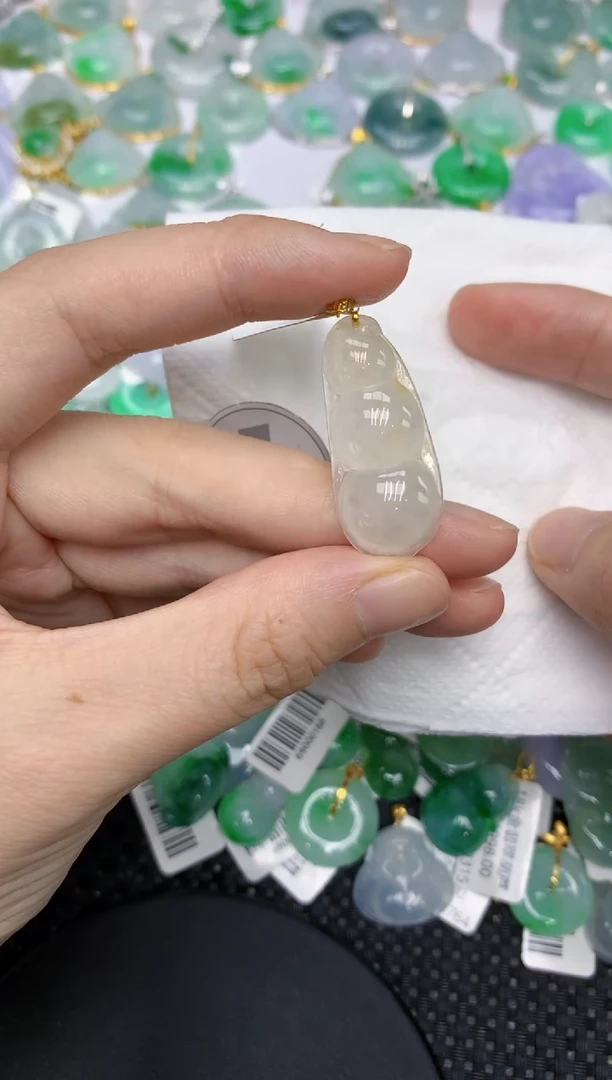 颈饰18K金镶嵌翡翠1111111